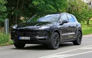 Porsche Cayenne MY 2018 - Foto spia 04-07-2017