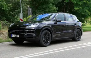 Porsche Cayenne MY 2018 - Foto spia 04-07-2017