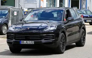 Porsche Cayenne MY 2018 - Foto spia 04-07-2017 - 1