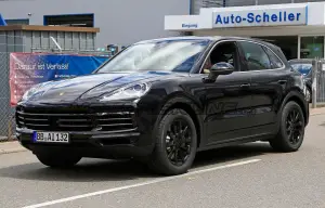 Porsche Cayenne MY 2018 - Foto spia 04-07-2017