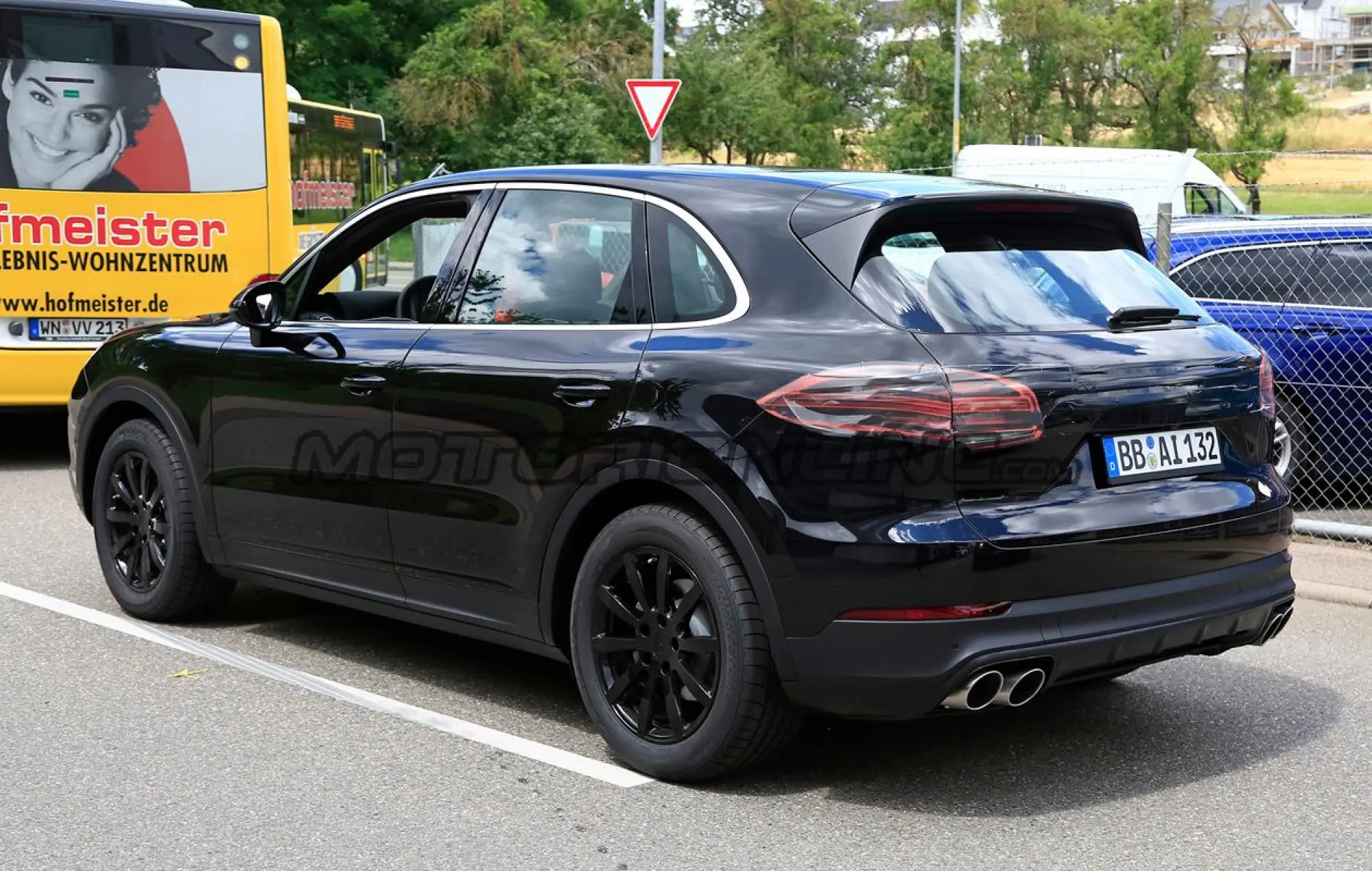 Porsche Cayenne MY 2018 - Foto spia 04-07-2017 - 6