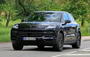 Porsche Cayenne MY 2018 - Foto spia 04-07-2017