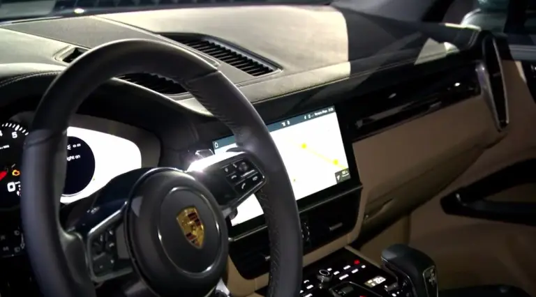 Porsche Cayenne MY 2018 - 22