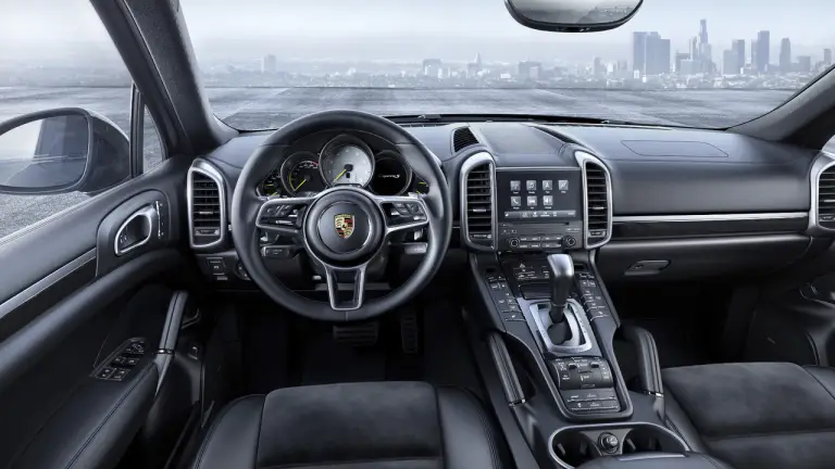 Porsche Cayenne Platinum Edition 2016 - 4