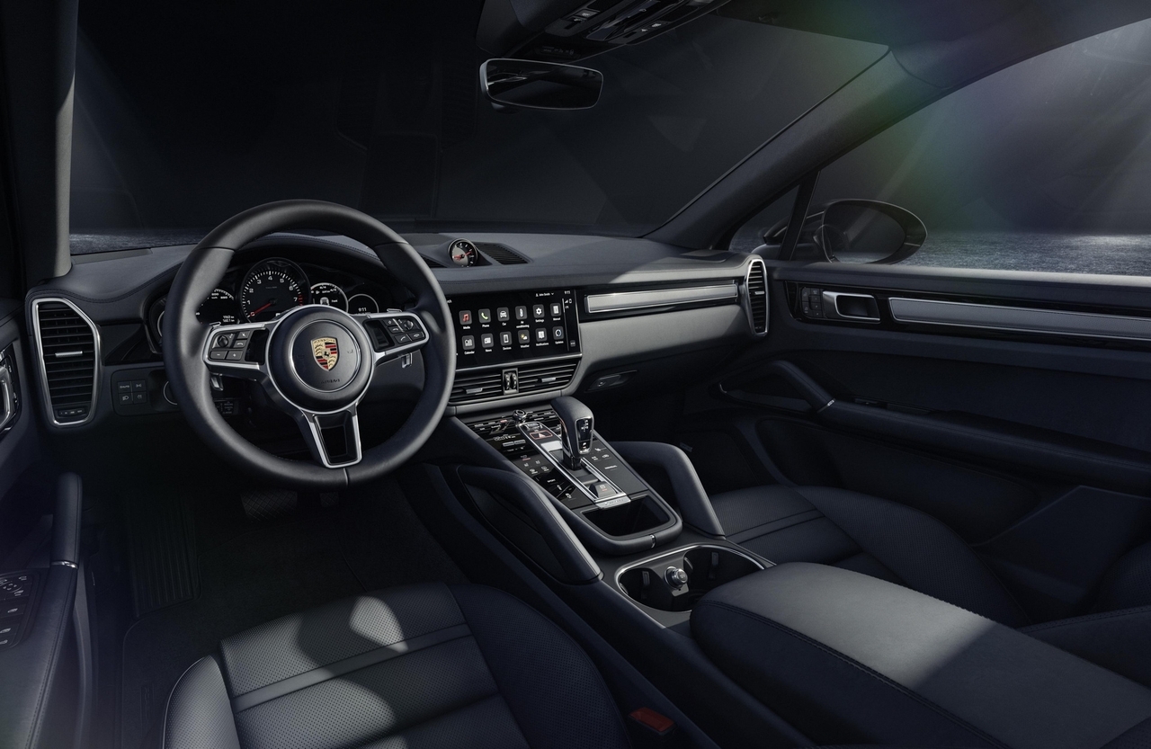 Porsche Cayenne Platinum Edition 2022 - Foto