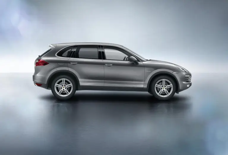 Porsche Cayenne Platinum Edition - 2
