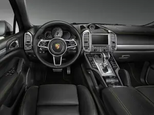 Porsche Cayenne S e-hybrid by Porsche Exclusive