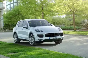 Porsche Cayenne S E-Hybrid - prova su strada 2016 - 6