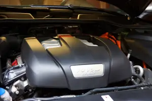 Porsche Cayenne S E-Hybrid - prova su strada 2016 - 40