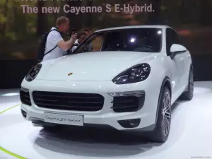 Porsche Cayenne S e-hybrid - Salone di Parigi 2014