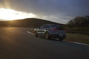 Porsche Cayenne Turbo GT - 7