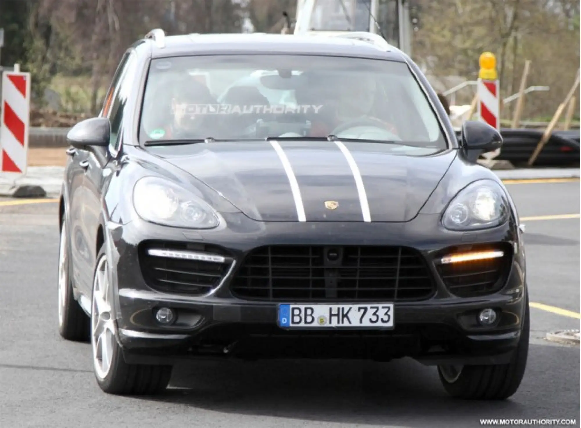 Porsche Cayenne Turbo S - Foto spia 20-04-2011 - 3