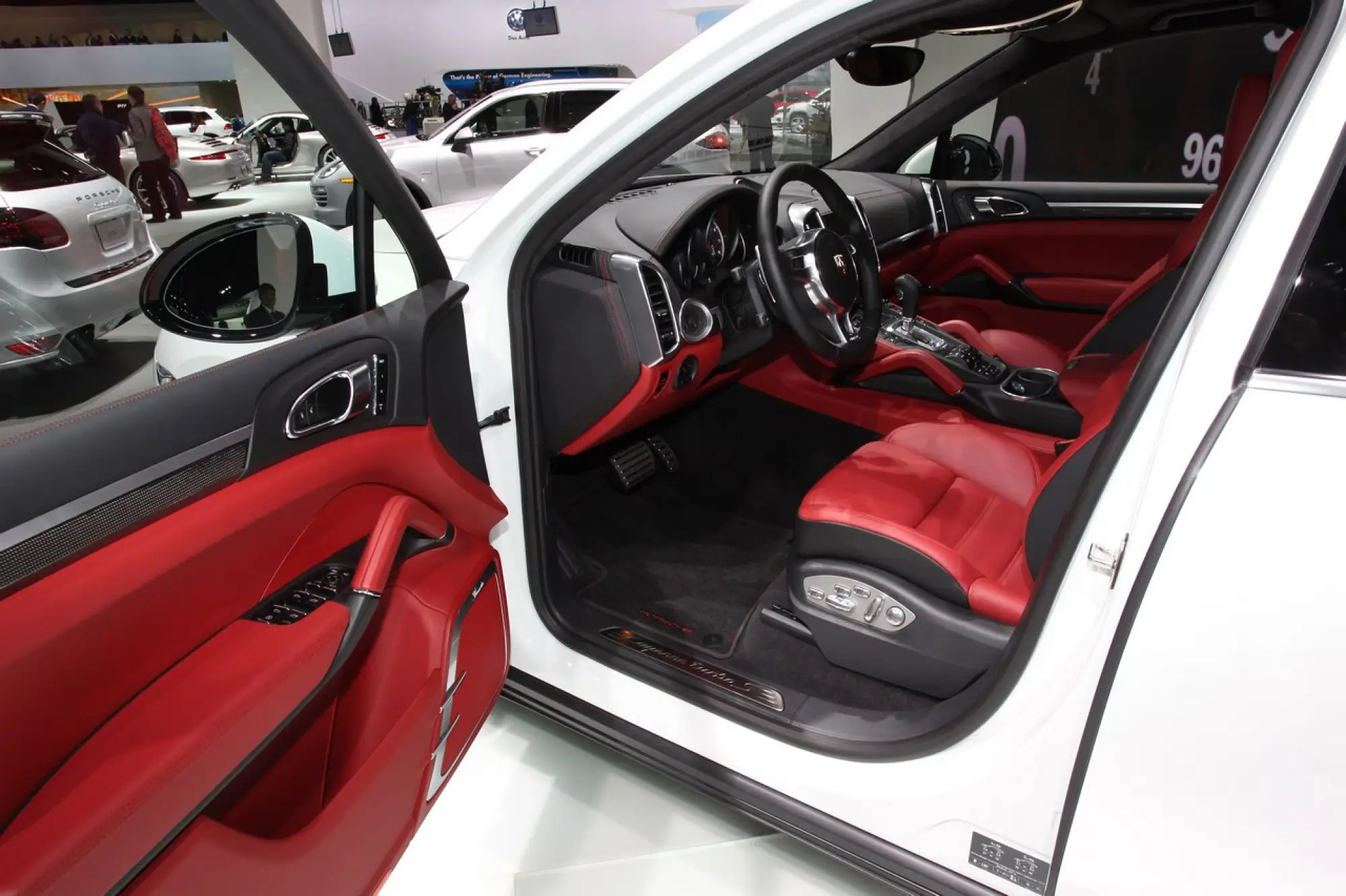 Porsche Cayenne Turbo S - Salone di Detroit 2013 - 10