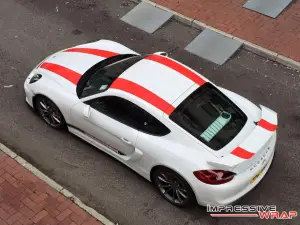 Porsche Cayman GT4 con look da 911 R by Impressive Wrap