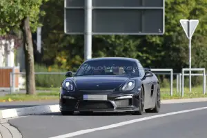 Porsche Cayman GT4 foto spia