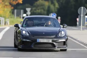 Porsche Cayman GT4 foto spia