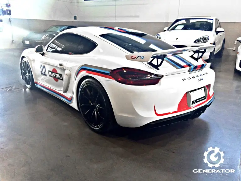 Porsche Cayman GT4 Martini Racing - 3