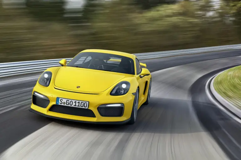 Porsche Cayman GT4  - 4