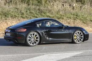 Porsche Cayman MY 2016 - Foto spia 12-11-2015 - 5