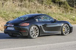 Porsche Cayman MY 2016 - Foto spia 12-11-2015