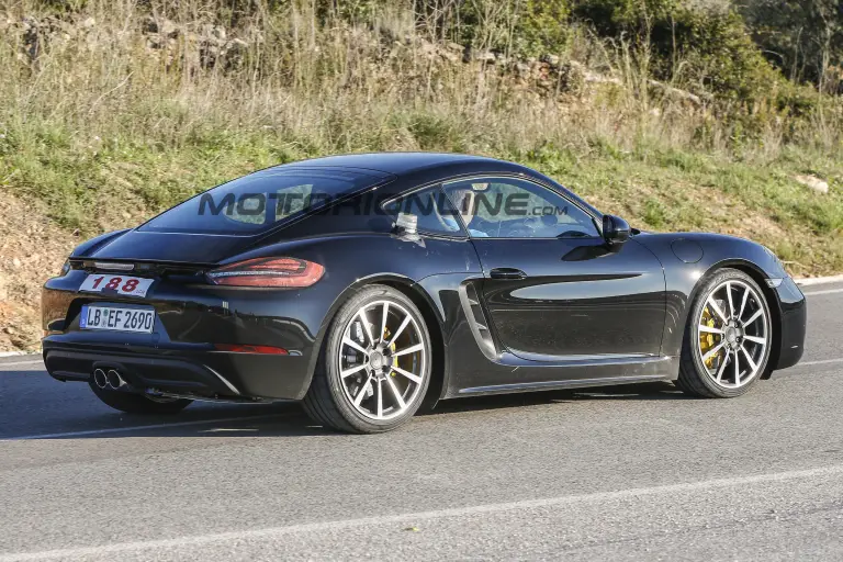 Porsche Cayman MY 2016 - Foto spia 12-11-2015 - 6