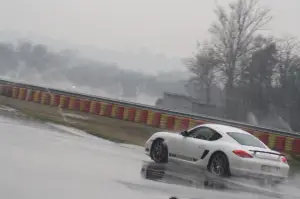 Porsche Cayman R - Test Drive - Galleria 2