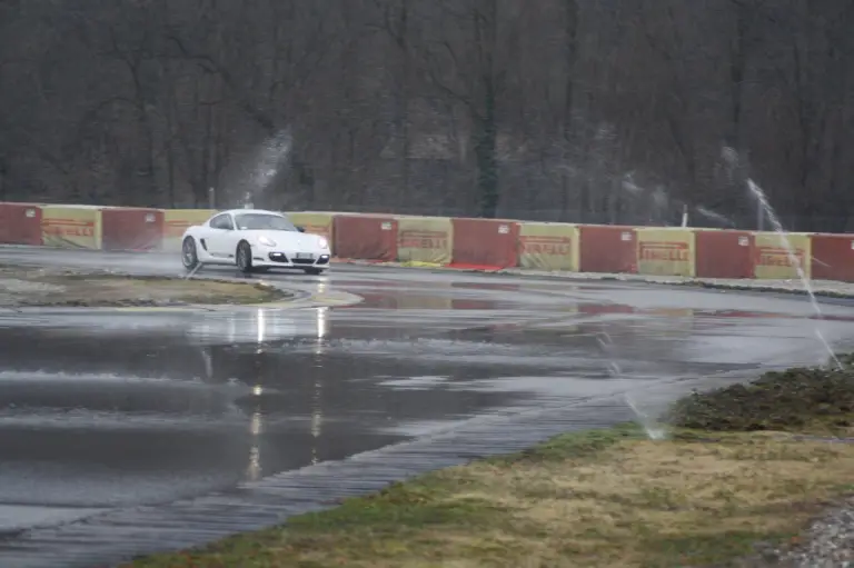 Porsche Cayman R - Test Drive - Galleria 3 - 14
