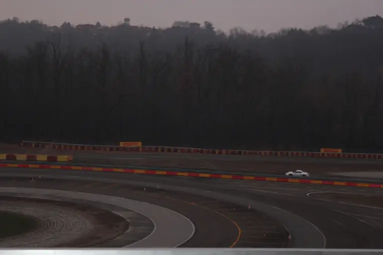 Porsche Cayman R - Test Drive - 10