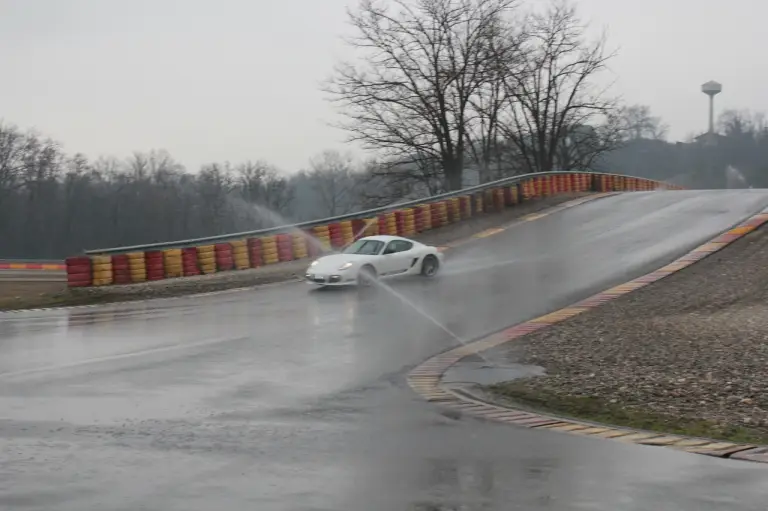 Porsche Cayman R - Test Drive - 34