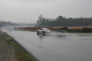 Porsche Cayman R - Test Drive