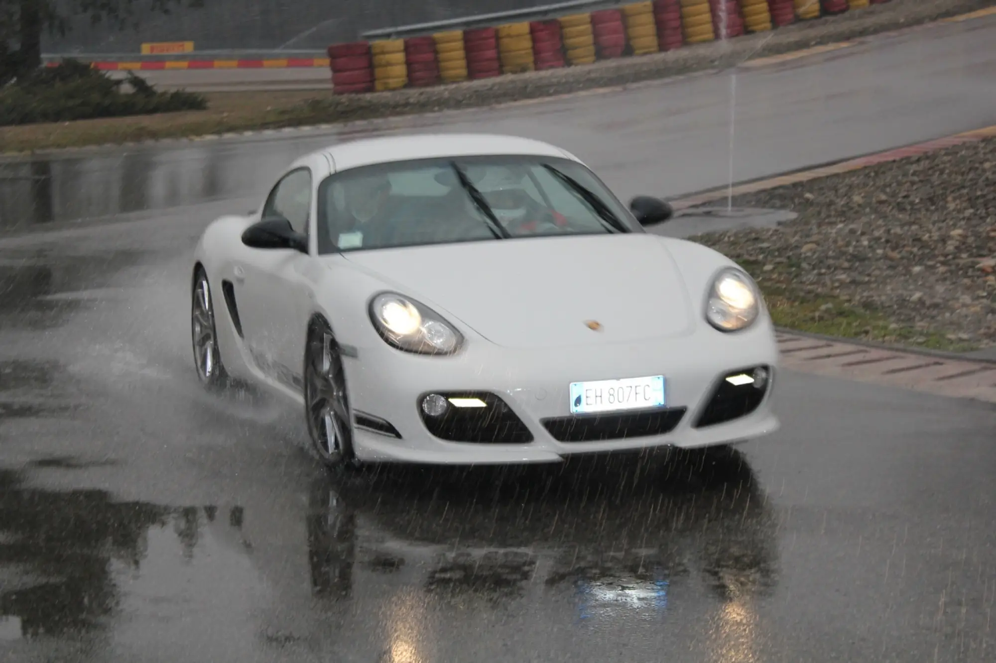 Porsche Cayman R - Test Drive - 46