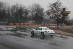 Porsche Cayman R - Test Drive