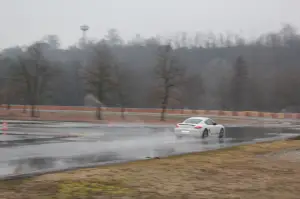 Porsche Cayman R - Test Drive