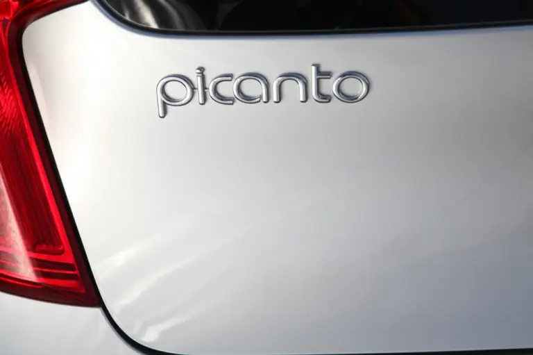 Kia Picanto Model Year 2011 - 24
