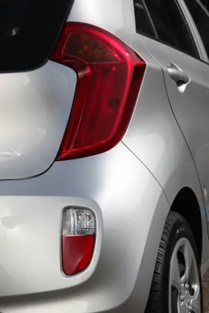 Kia Picanto Model Year 2011 - 28