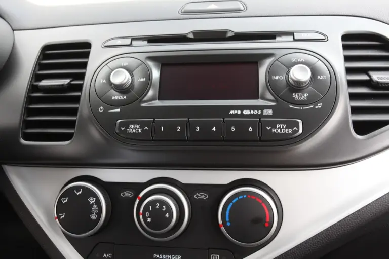 Kia Picanto Model Year 2011 - 39