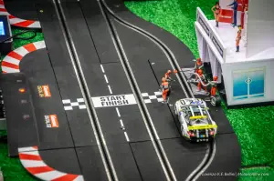 Porsche e Carrera Toys - Beneficienza all'Ospedale Niguarda di Milano