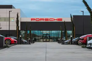 Porsche Experience Center (Carson, California)