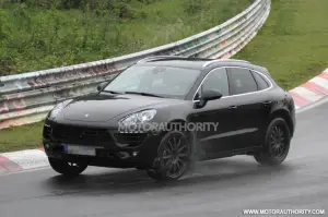 Porsche Macan 2013 foto spia giugno 2012 - 5