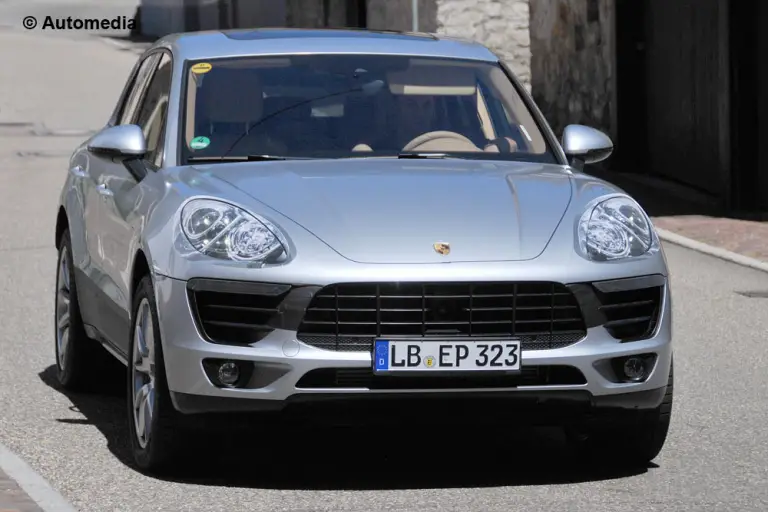 Porsche Macan 2014 - Foto spia 08-08-2013 - 1