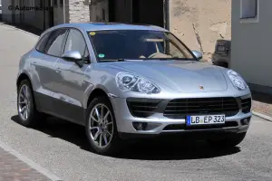 Porsche Macan 2014 - Foto spia 08-08-2013