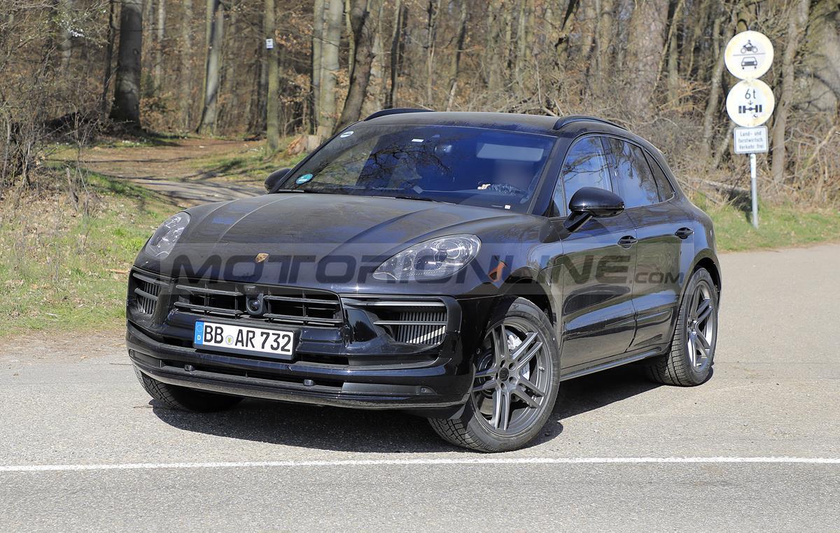 Porsche Macan 2021 - Foto spia 06-04-2021