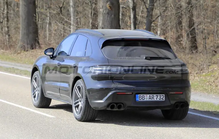 Porsche Macan 2021 - Foto spia 06-04-2021 - 9