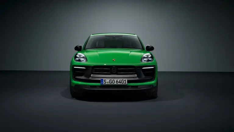 Porsche Macan 2021 - Foto ufficiali - 14