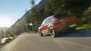 Porsche Macan 2021 - Foto ufficiali - 20