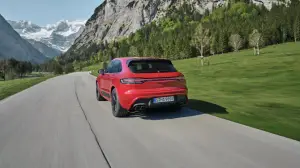 Porsche Macan 2021 - Foto ufficiali - 27