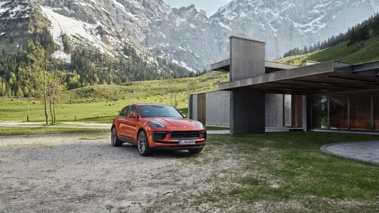 Porsche Macan 2021 - Foto ufficiali - 38