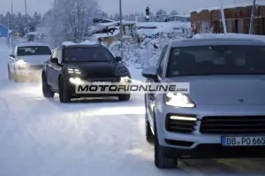 Porsche Macan EV - Foto spia 1-2-2022 - 12