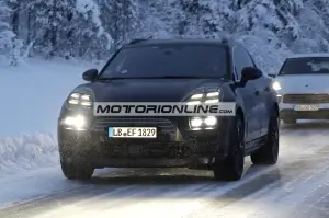 Porsche Macan EV - Foto spia 1-2-2022 - 28