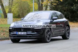 Porsche Macan - Foto spia 11-11-2020